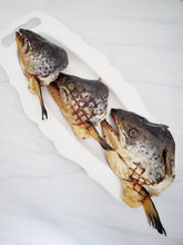 Load image into Gallery viewer, Salmon Head (2 Halves/Farm Raised)