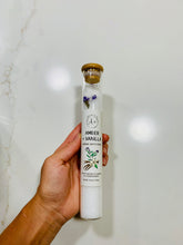 Load image into Gallery viewer, Amber + Vanilla Bath Salt