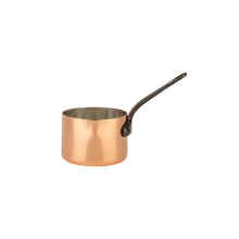 Load image into Gallery viewer, Copper saucière with tin coating and pouring spout, 0.7 qt