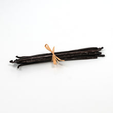 Load image into Gallery viewer, Sumatra Vanilla Beans - Whole Grade A Vanilla Pods for Vanilla Extract and Baking