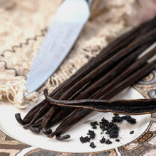 Load image into Gallery viewer, Sumatra Vanilla Beans - Whole Grade A Vanilla Pods for Vanilla Extract and Baking