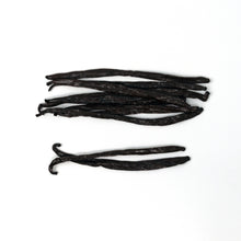 Load image into Gallery viewer, Tanzania Vanilla Beans - Whole Grade A Vanilla Pods