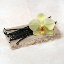 Load image into Gallery viewer, Hawaiian Grade A Vanilla Beans - Proudly Grown in the USA