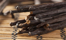 Load image into Gallery viewer, Organic Madagascar Vanilla Beans - Whole Grade B Pods for Extract Making
