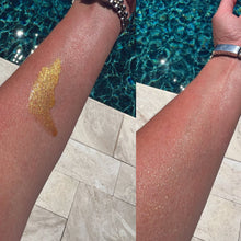 Load image into Gallery viewer, Organic Shimmer Oil - Illuminating Radiant Glow &amp; Hydration