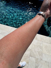 Load image into Gallery viewer, Organic Shimmer Oil - Illuminating Radiant Glow &amp; Hydration