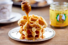 Load image into Gallery viewer, Organic Bee-ing Better Honey Tea – Immune-Boosting Lemon Ginger Blend