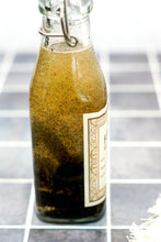 Load image into Gallery viewer, Guatemala Vanilla Beans - Whole Grade A Vanilla Pods for Vanilla Extract and Baking