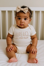 Load image into Gallery viewer, Hello I&#39;m New Here Clay Organic Cotton Baby Bodysuit Short Sleeve